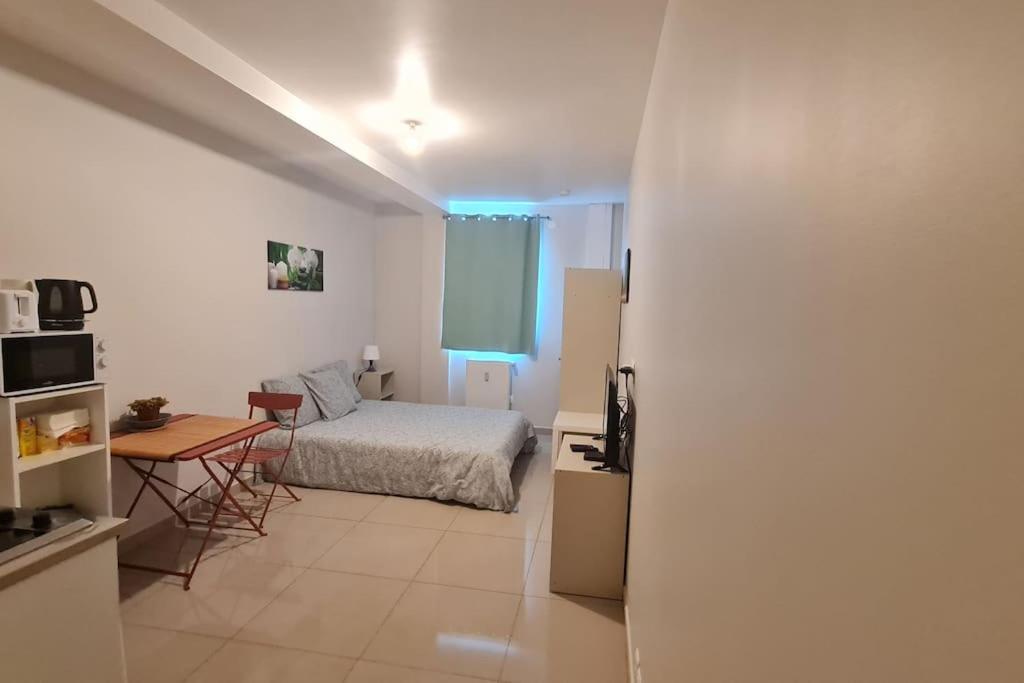 Apartment Le Coucher De Lune Montfermeil